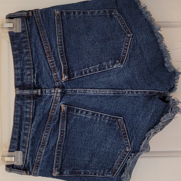 Zara High Waisted Jean Shorts - Picture 4 of 4